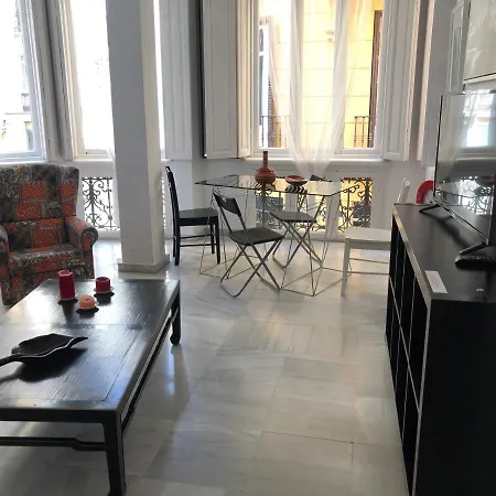 Echegaray Suites * مالقة